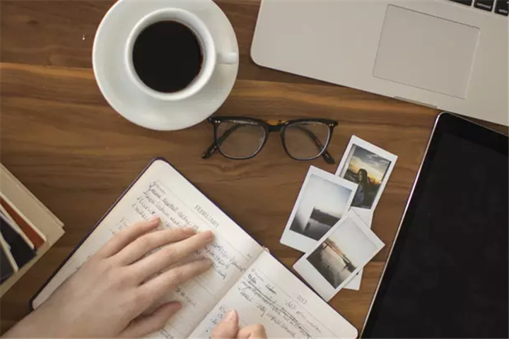 网易有道小程序转介绍是如何实现的?