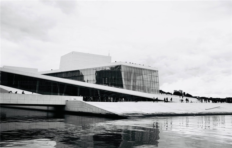 如何注册有限合伙公司？